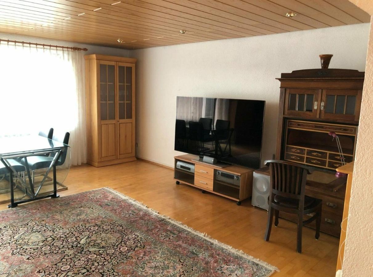 Wohnung Fuer 4 Personen, 2 Schlafzimmer, 2 Parkplaetze, Wlan كونستانز المظهر الخارجي الصورة