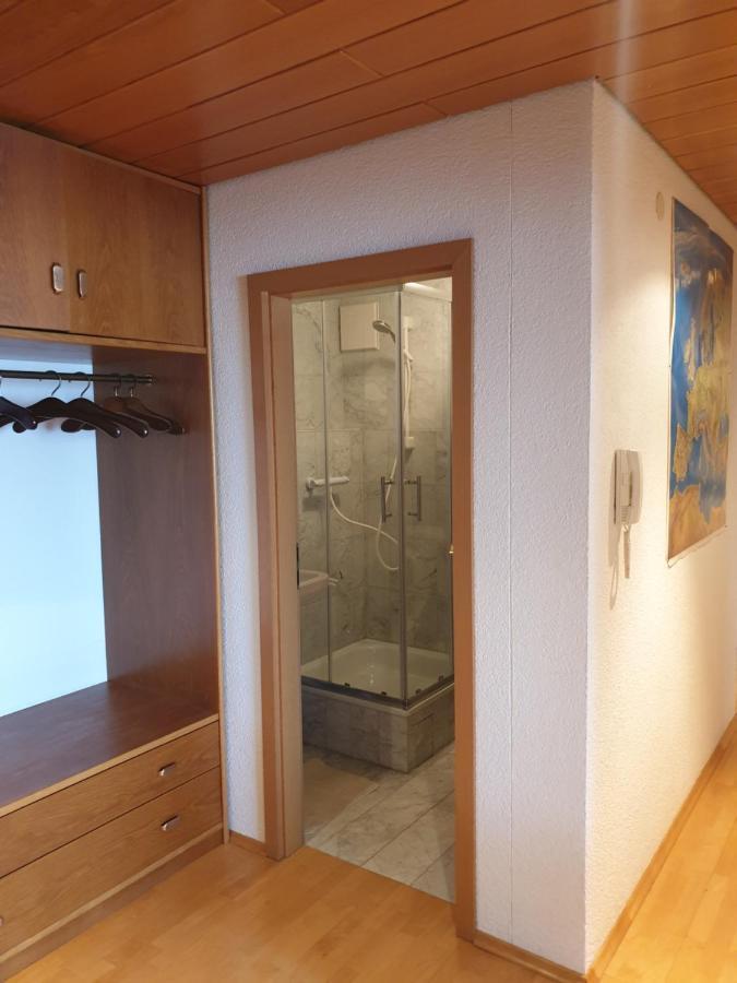 Wohnung Fuer 4 Personen, 2 Schlafzimmer, 2 Parkplaetze, Wlan كونستانز المظهر الخارجي الصورة