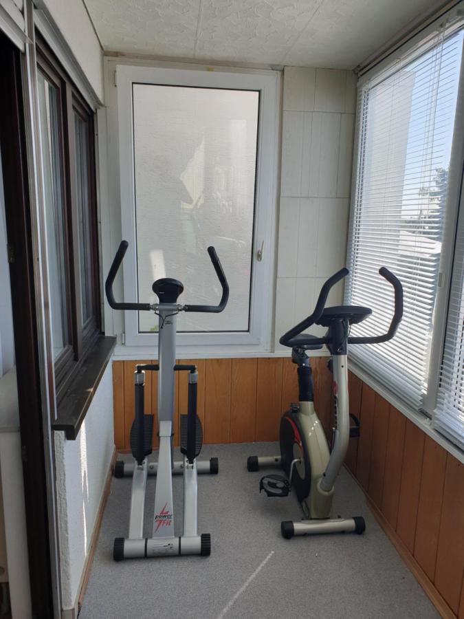 Wohnung Fuer 4 Personen, 2 Schlafzimmer, 2 Parkplaetze, Wlan كونستانز المظهر الخارجي الصورة