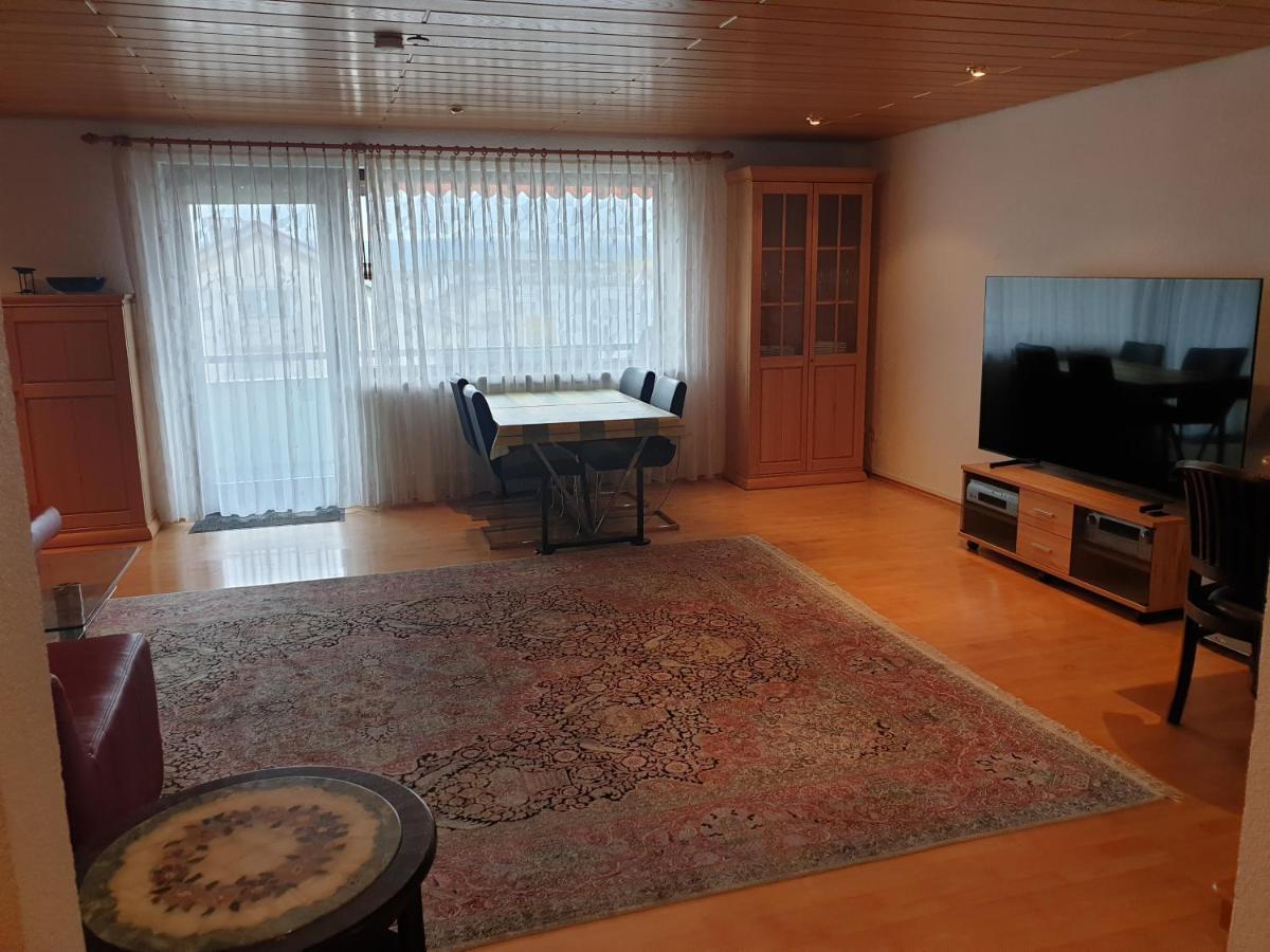 Wohnung Fuer 4 Personen, 2 Schlafzimmer, 2 Parkplaetze, Wlan كونستانز المظهر الخارجي الصورة